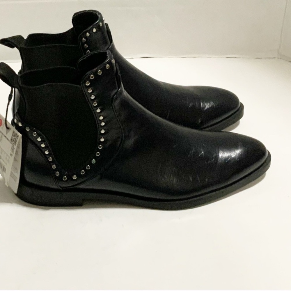 Zara Women’s Black Studded Chelsea Ankle Boots Brand New Size 7.5